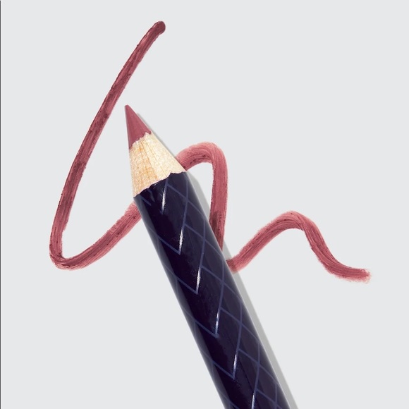 Beauty Bundle with eyeshadow quad, lip liner, and gloss. - Picture 2 of 4